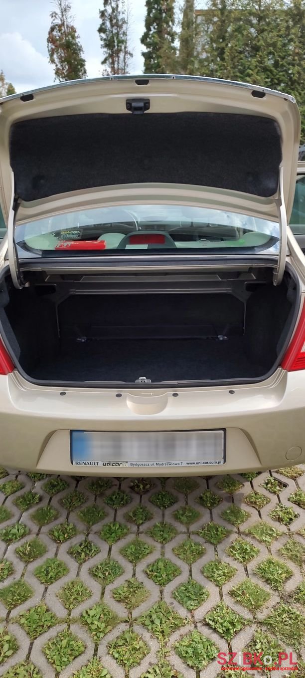 2009' Renault Thalia photo #5