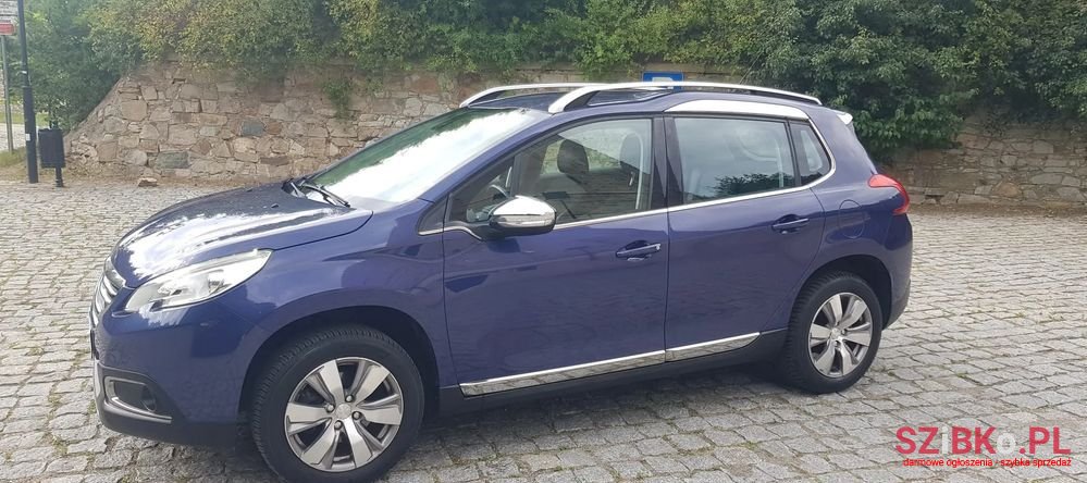 2015' Peugeot 2008 photo #2