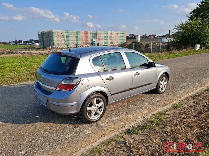 2009' Opel Astra Iii 1.6 Enjoy photo #3