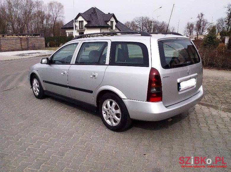 2004' Opel Astra photo #2