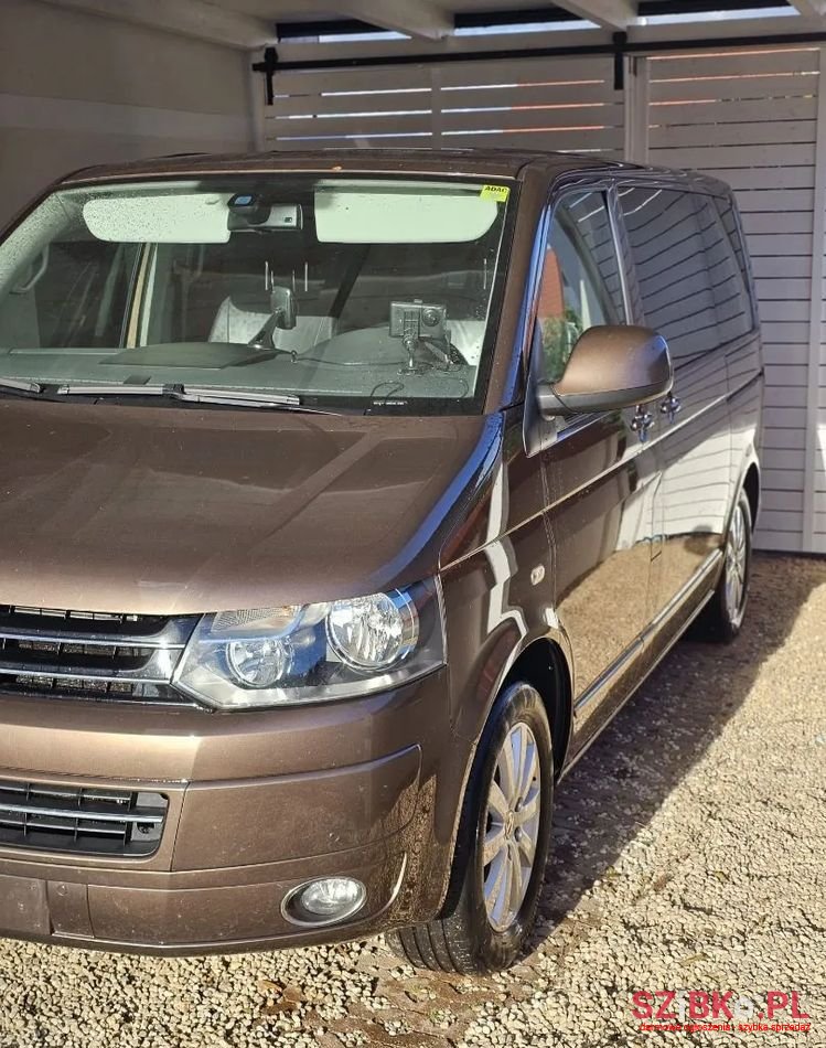 2010' Volkswagen Multivan photo #4