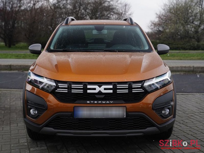 2023' Dacia Sandero Stepway photo #2