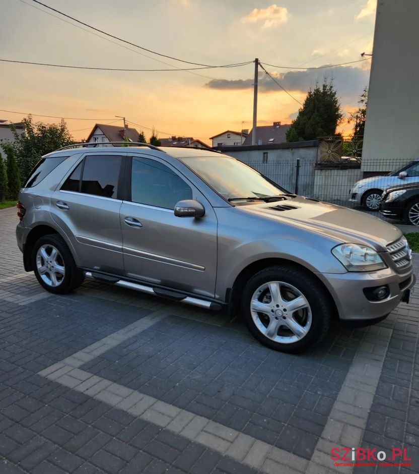 2006' Mercedes-Benz Ml 320 Cdi 4-Matic photo #1