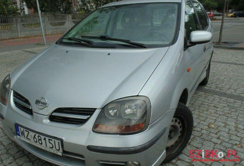 2001' Nissan Almera photo #1