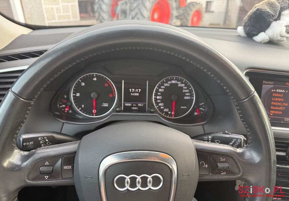 2009' Audi Q5 2.0 Tdi Quattro photo #2