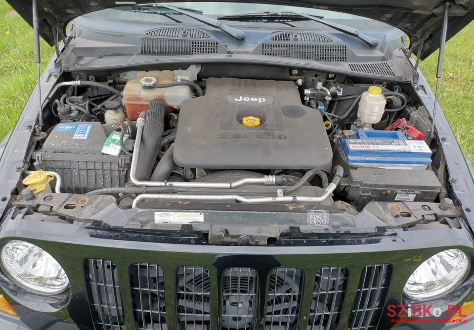 2005' Jeep Cherokee photo #6