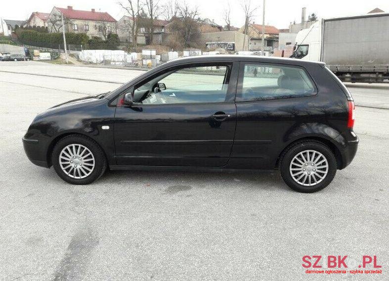 2002' Volkswagen Polo photo #1