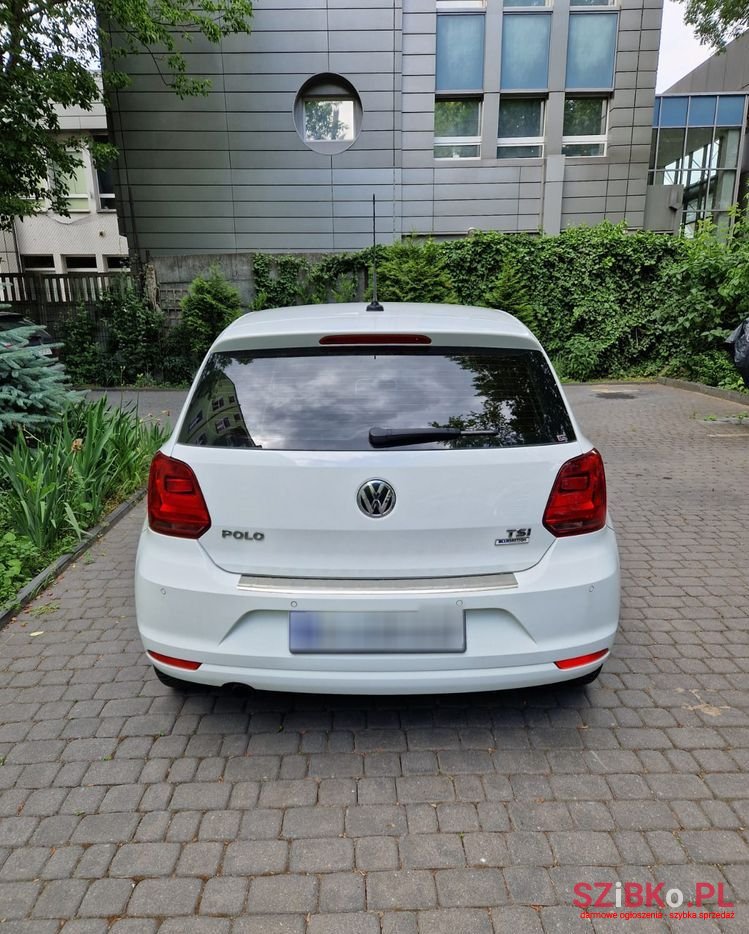 2017' Volkswagen Polo photo #5