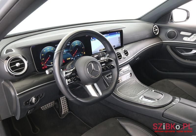 2022' Mercedes-Benz E-Class photo #6