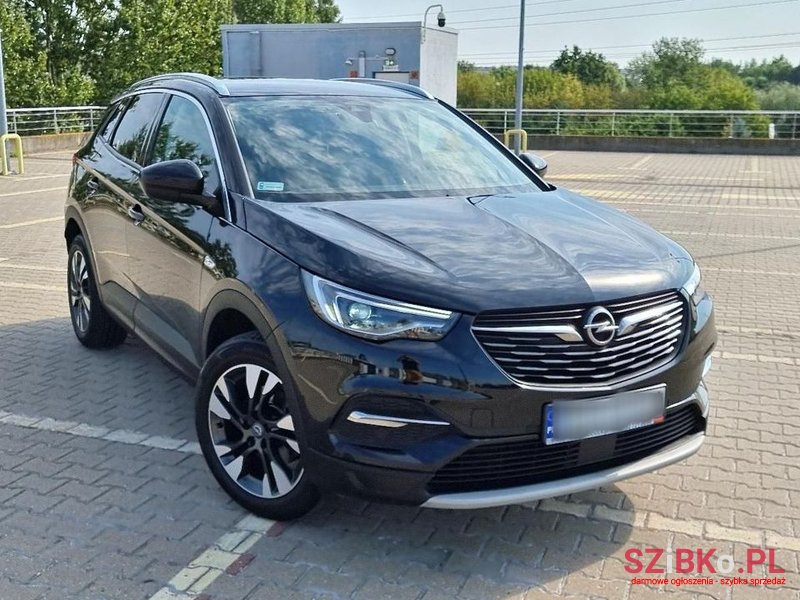 2018' Opel Grandland X photo #1