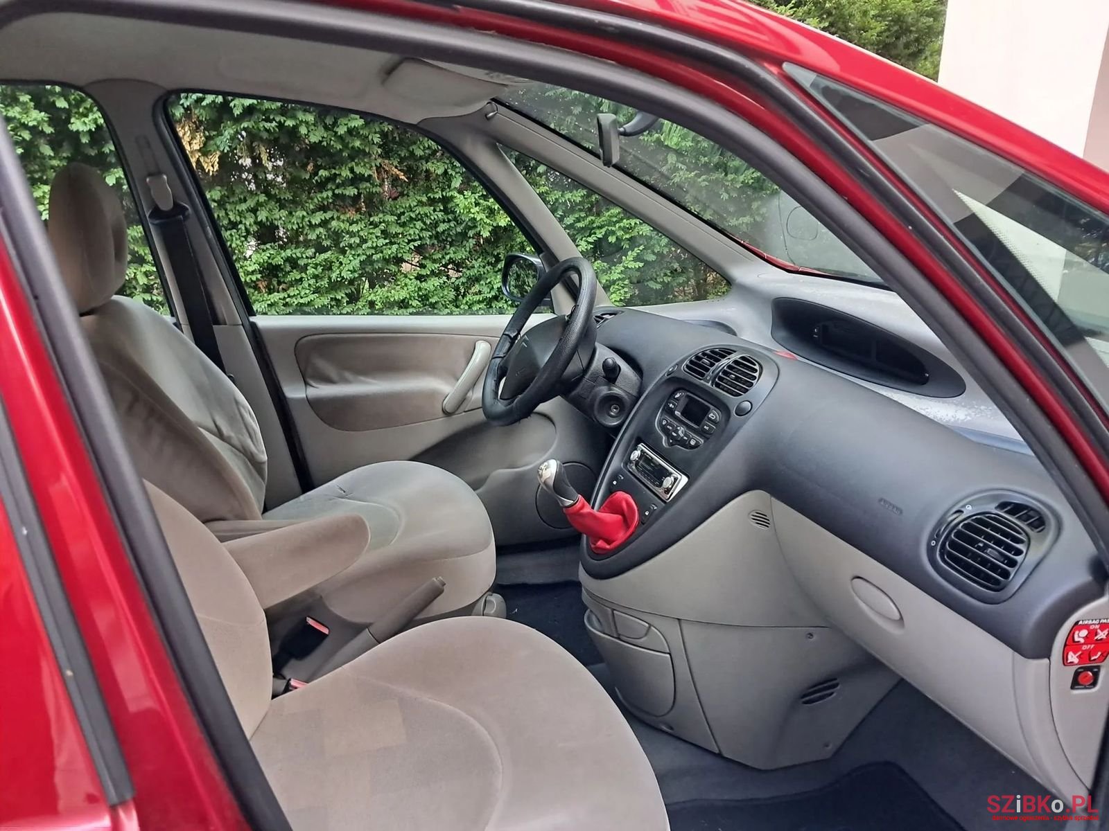 2005' Citroen Xsara Picasso photo #6