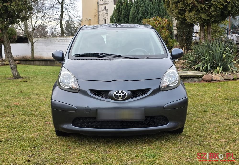 2006' Toyota Aygo 1.0 Vvt-I Premium photo #2