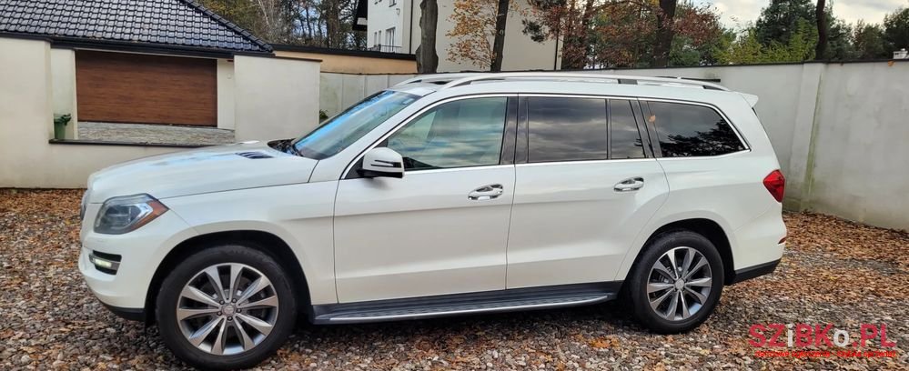 2013' Mercedes-Benz GL photo #4