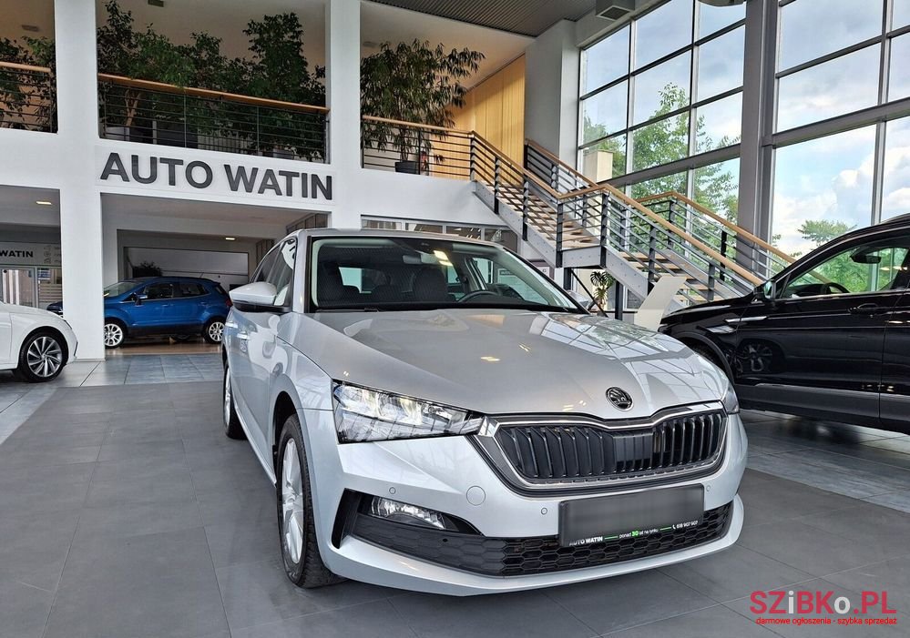 2022' Skoda Scala 1.5 Tsi Ambition photo #3