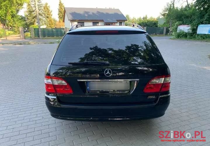 2004' Mercedes-Benz E-Class 320 photo #4