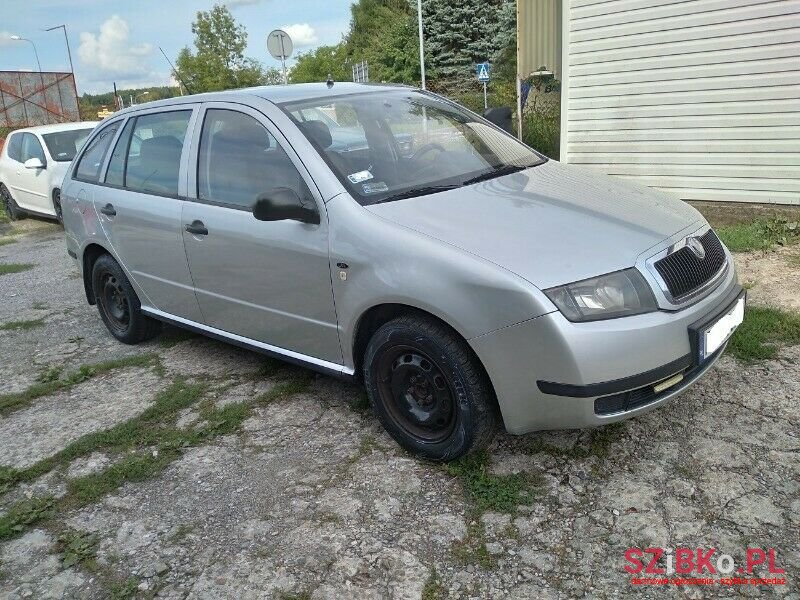 2004' Skoda Fabia photo #1