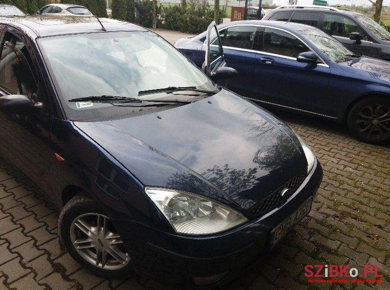 2002' Ford Focus photo #2