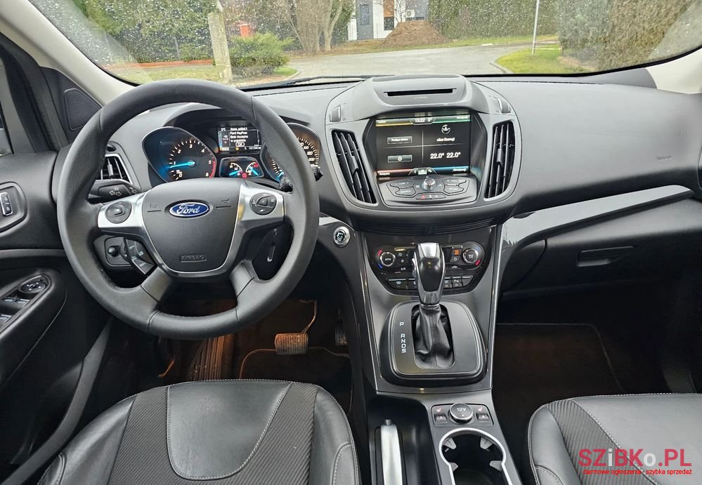 2016' Ford Kuga 2.0 Tdci 4Wd Titanium photo #2