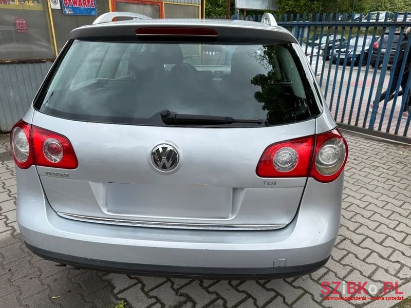 2006' Volkswagen Passat photo #5