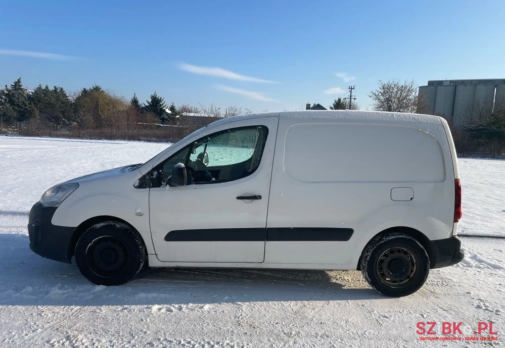 2015' Peugeot Partner 1.6 Hdi Outdoor photo #2