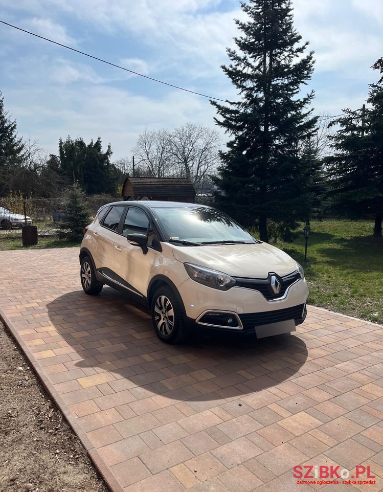 2016' Renault Captur photo #1