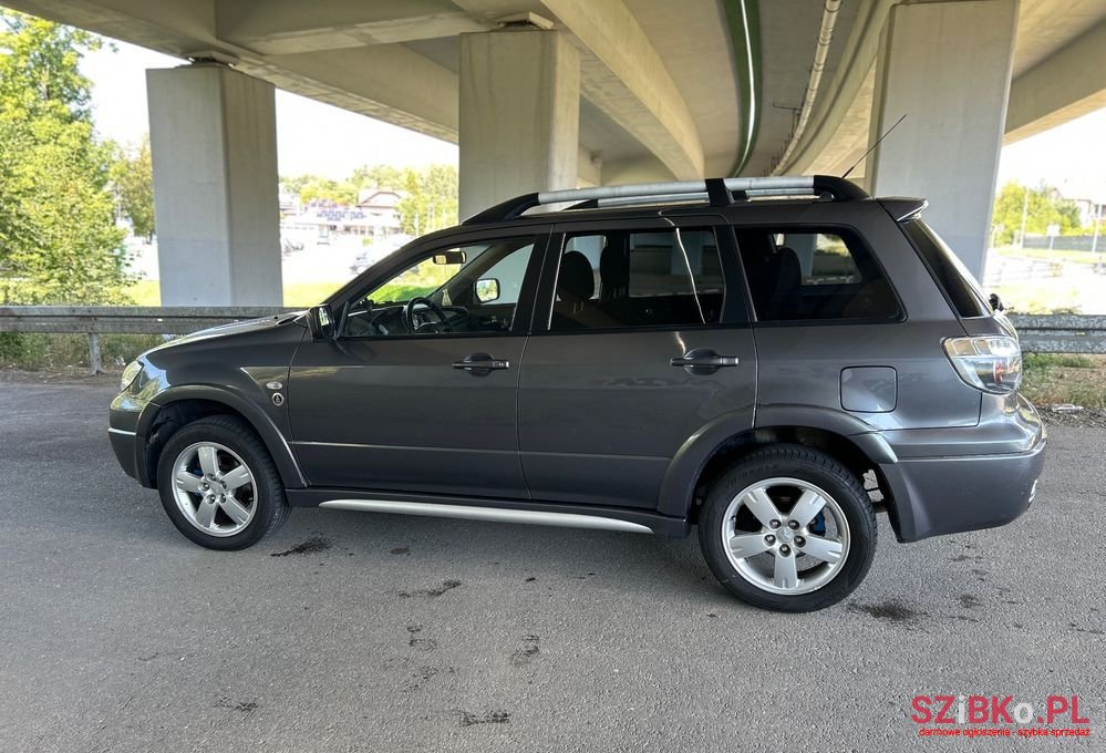 2006' Mitsubishi Outlander 2.4 Intense photo #5