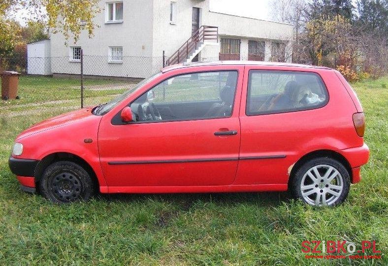 1995' Volkswagen Polo photo #1