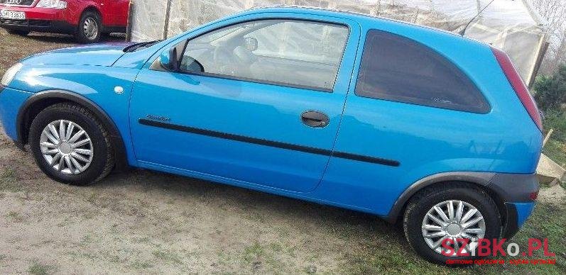 2001' Opel Corsa photo #1