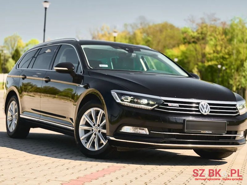 2018' Volkswagen Passat photo #3