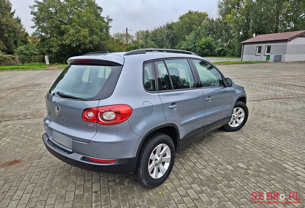 2008' Volkswagen Tiguan photo #5