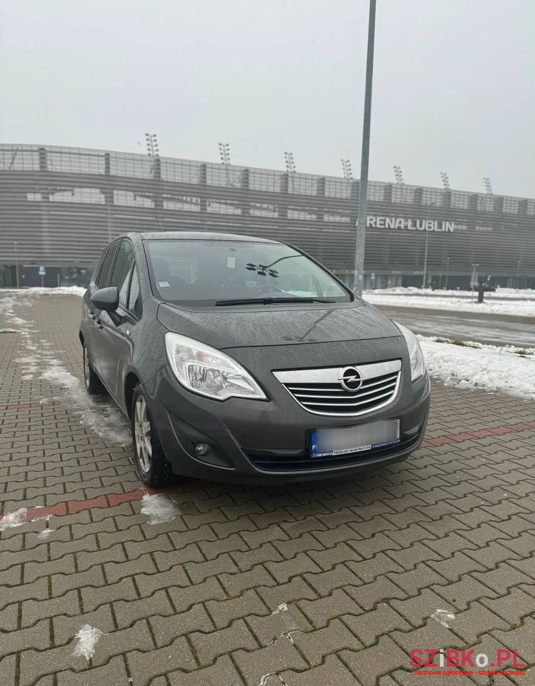 2011' Opel Meriva 1.7 Cdti Cosmo photo #2