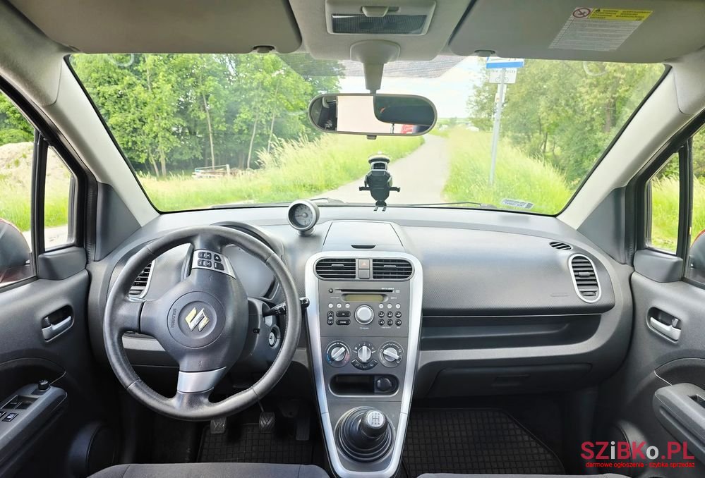 2010' Suzuki Splash 1.2 Comfort photo #5