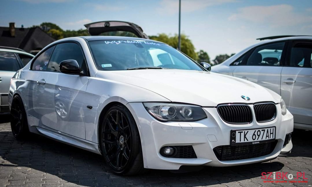 2011' BMW Seria 3 photo #1