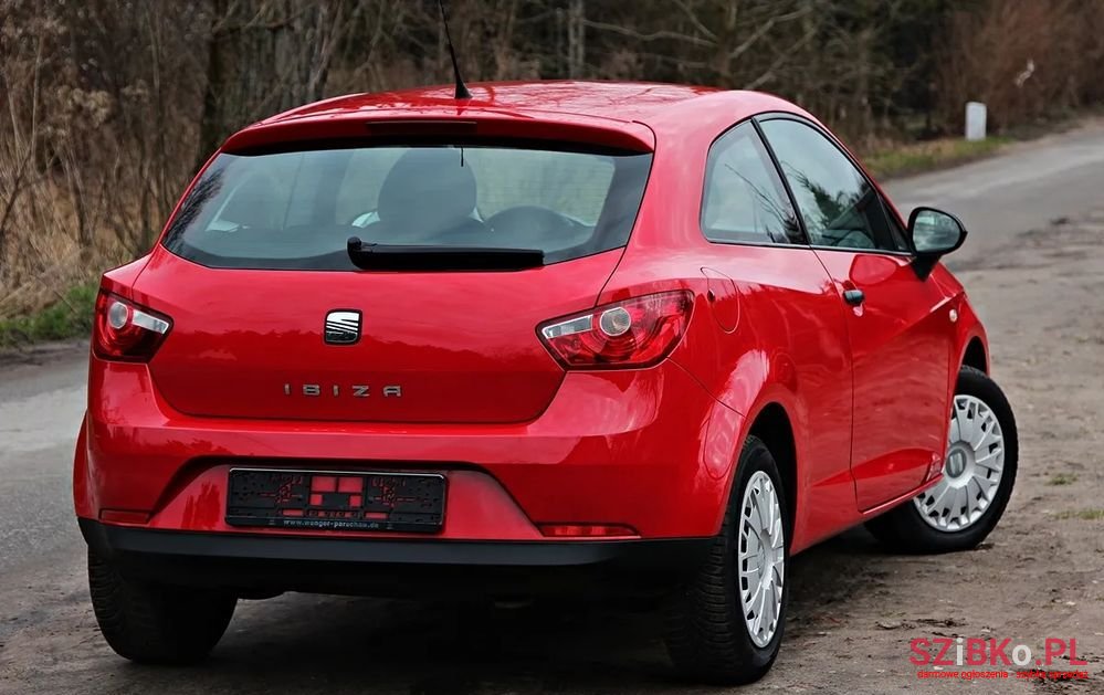 2010' SEAT Ibiza photo #6