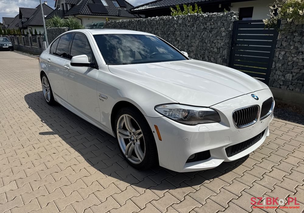 2012' BMW 5 Series 535I Xdrive photo #3