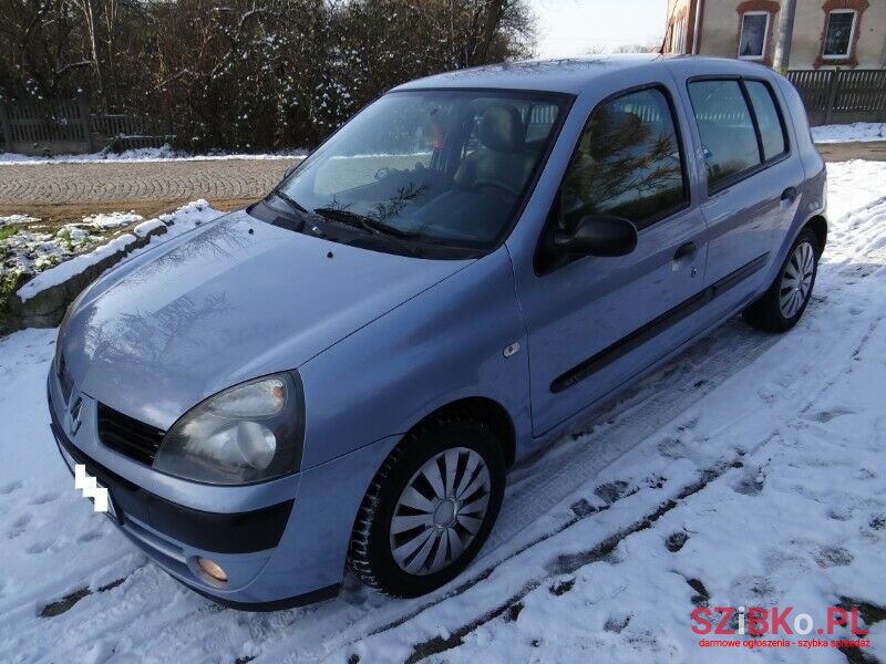 2004' Renault Clio photo #1