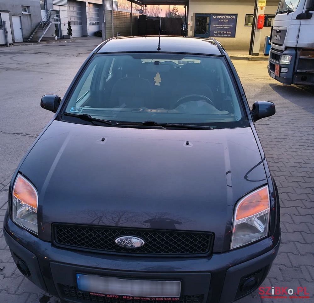 2005' Ford Fusion 1.4 Trend X100 / Fx Gold photo #2