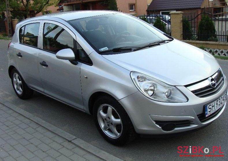 2011' Opel Corsa photo #2