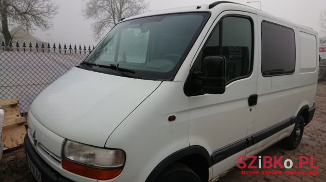 2000' Renault photo #2