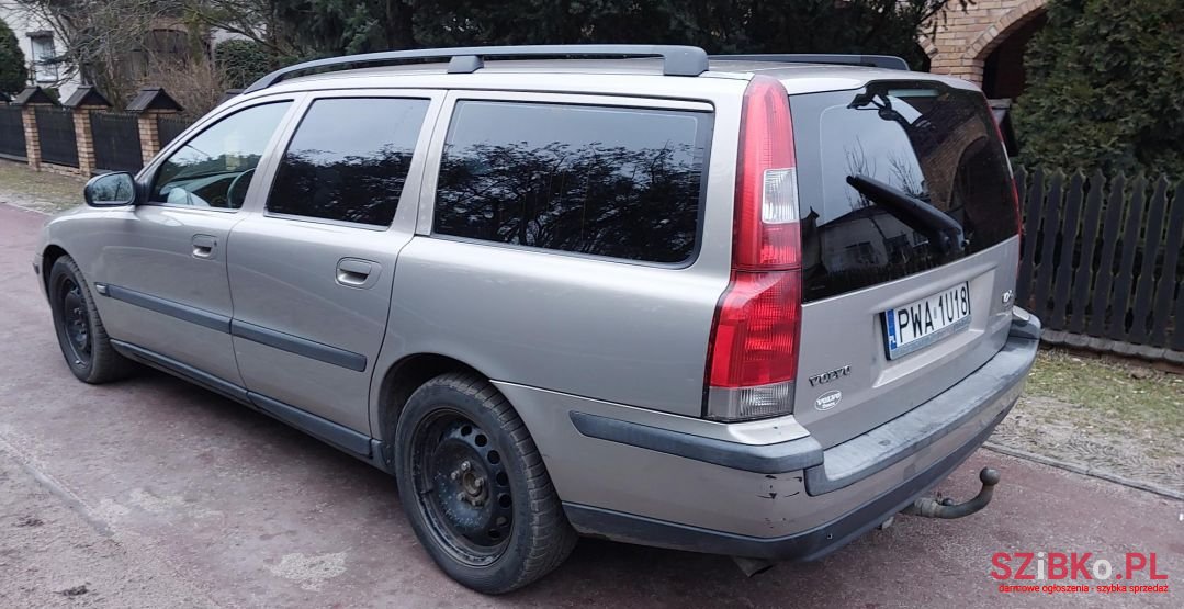 2003' Volvo V70 photo #6