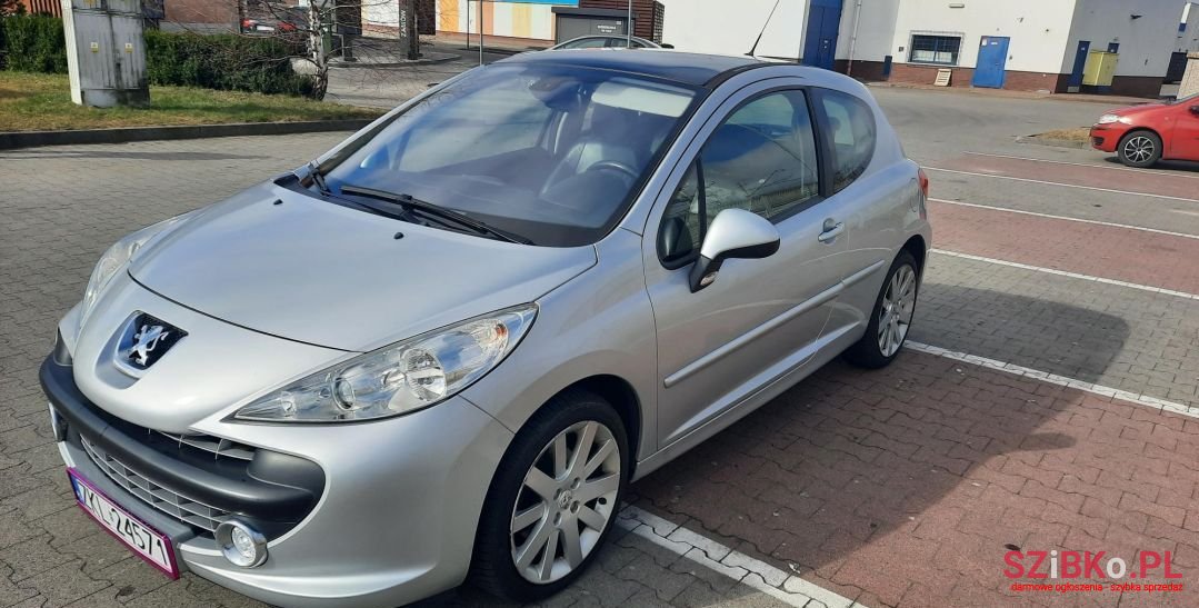 2006' Peugeot 207 photo #2