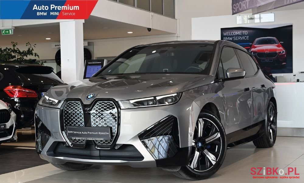 2023' BMW iX Xdrive40 photo #1