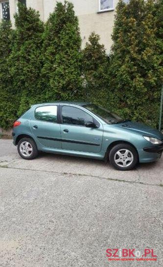 2001' Peugeot 206 photo #1