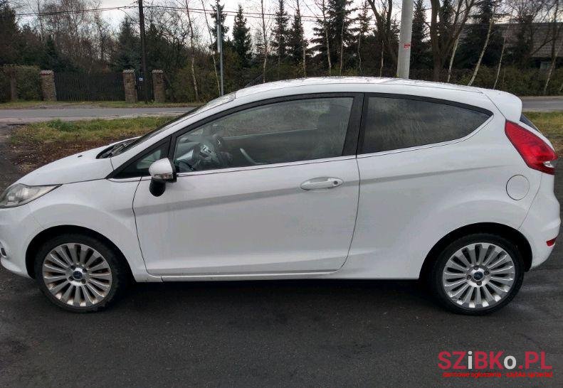 2009' Ford Fiesta photo #1