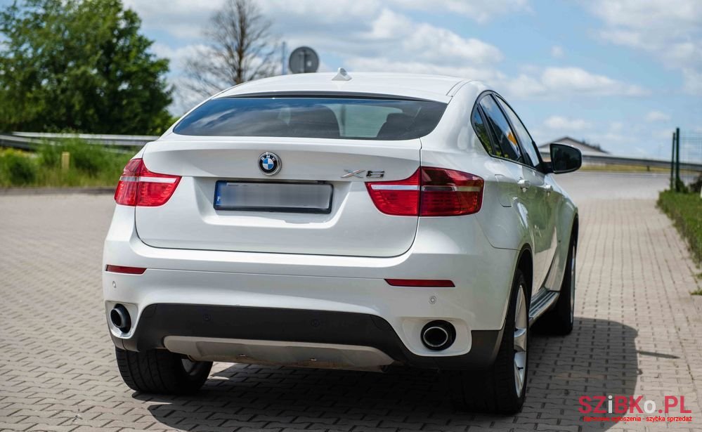 2011' BMW X6 Xdrive35I photo #2