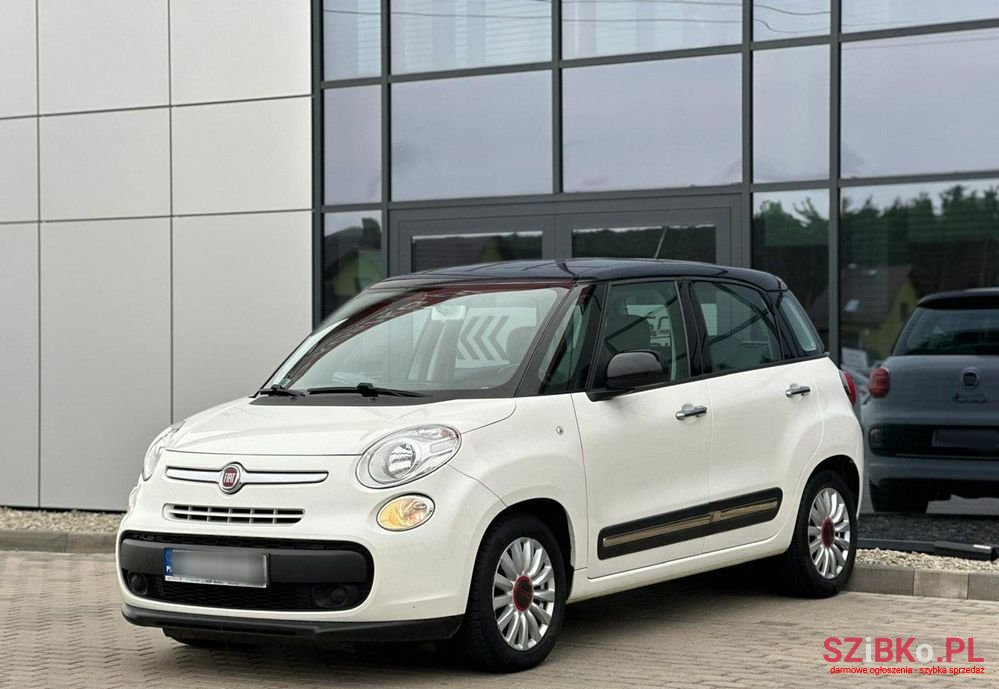 2016' Fiat 500L 1.4 16V Pop Star photo #2
