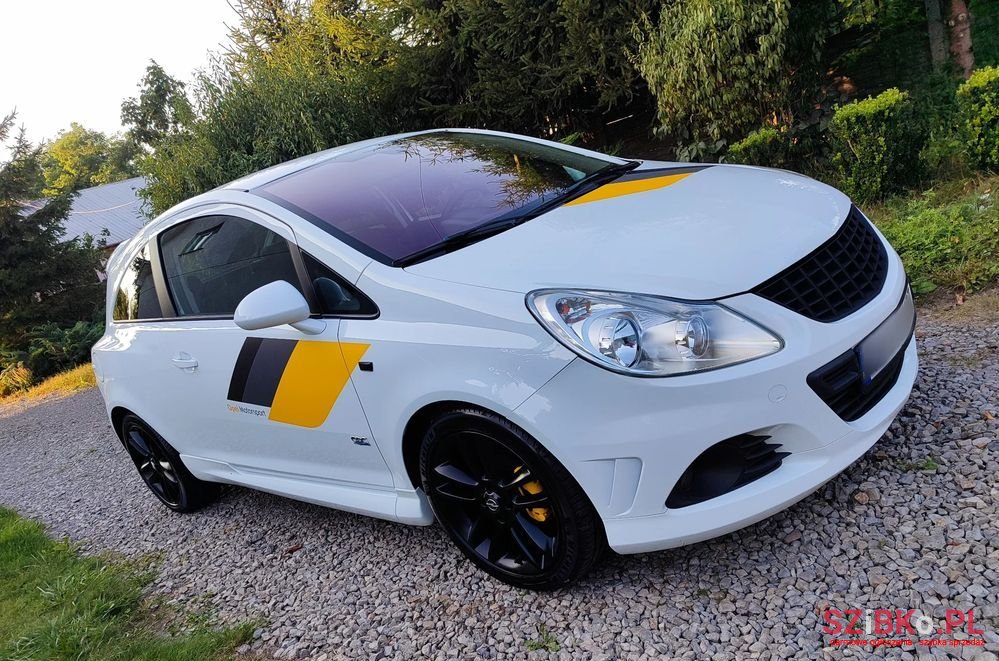 2008' Opel Corsa 1.4 16V Cosmo photo #2