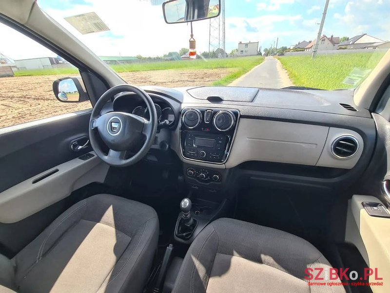 2013' Dacia Lodgy Dci 110 Prestige photo #6