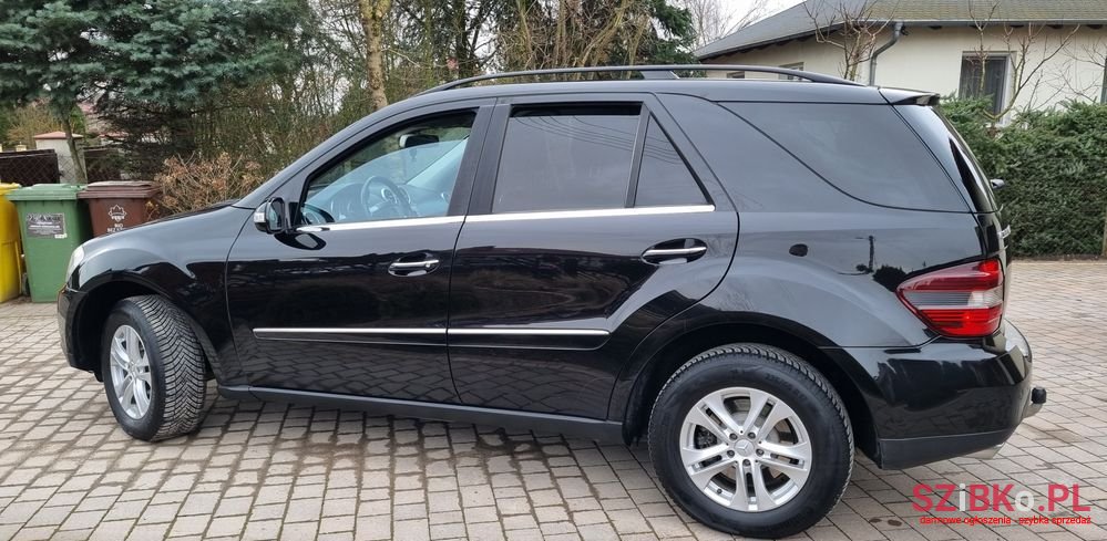 2007' Mercedes-Benz Ml photo #3