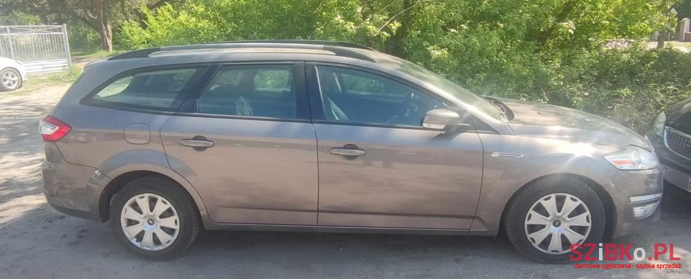 2011' Ford Mondeo photo #6